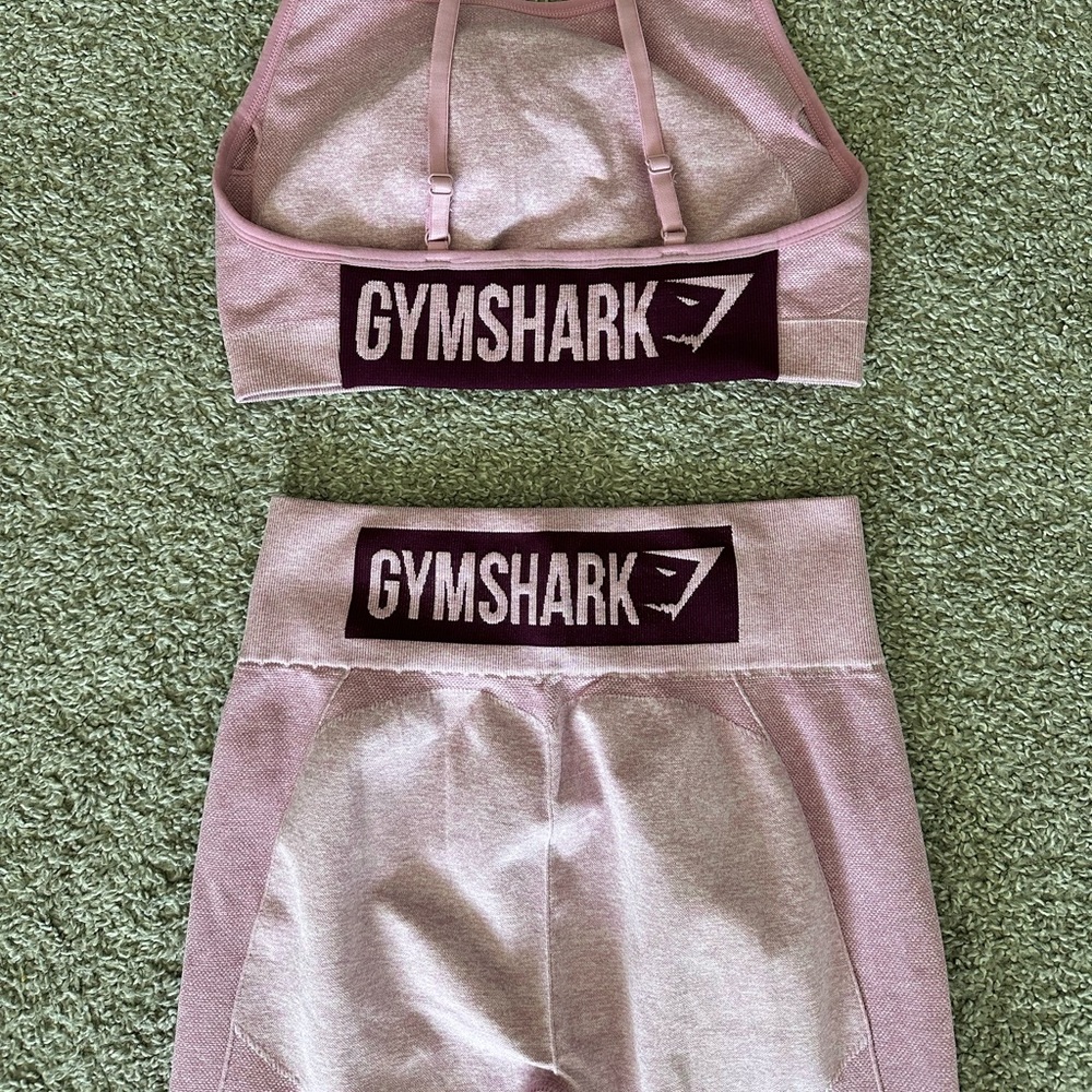 Gymshark set size medium - Picture 4 of 6